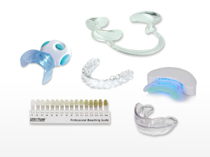 https://www.theteethwhiteningcenter.com/wp-content/uploads/2020/02/accessories-300x225-1.jpg